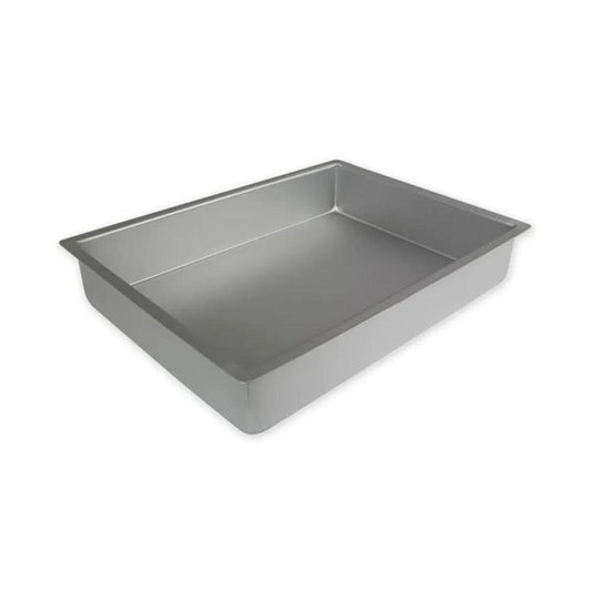 Aluminium Rectangle Cake Pan 40.64 x 30.48 x 7.62 cm   HorecaStore