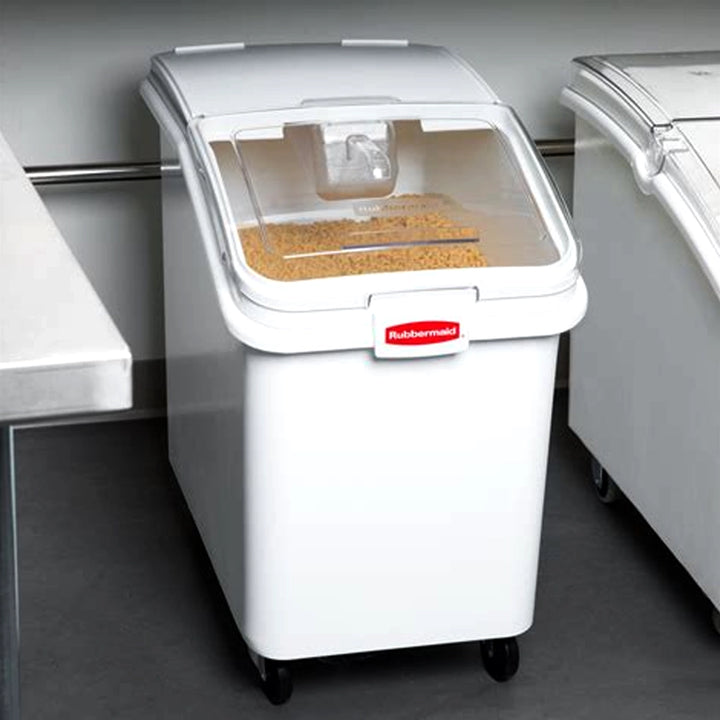 rubbermaid ingredient bin with scoop 79l